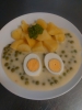 Hrášek na smetaně s vejcem, vařený brambor 